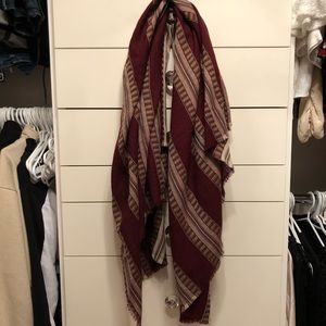 Wilfred Accessories - Wilfred blanket scarf Wilfred Accessories - Wilfred blanket scarf